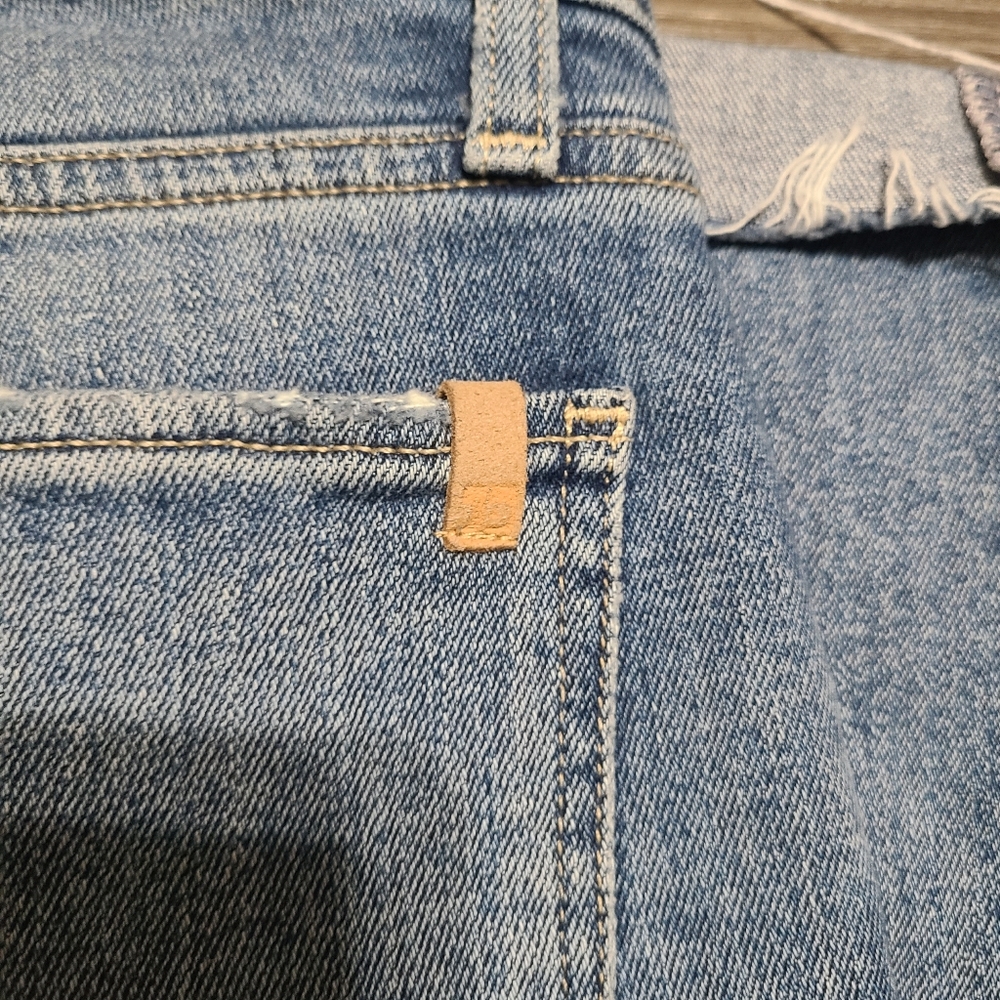 Joe's Jeans Light Blue Ankle Crop Jeans - Picture 7 of 7